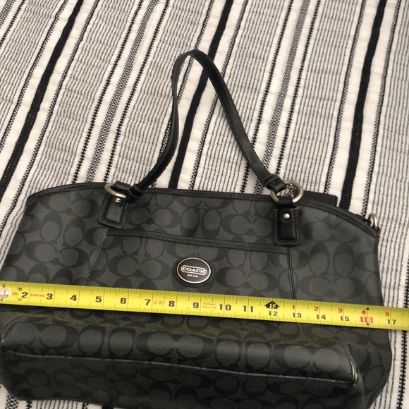 Coach purse - Picture 15 of 16